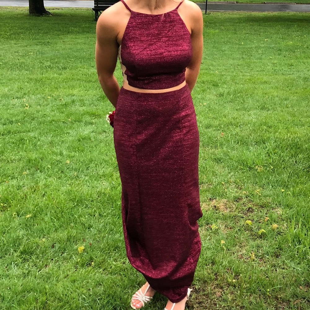 Two-Piece Prom Dress!! - Picture 2 of 5